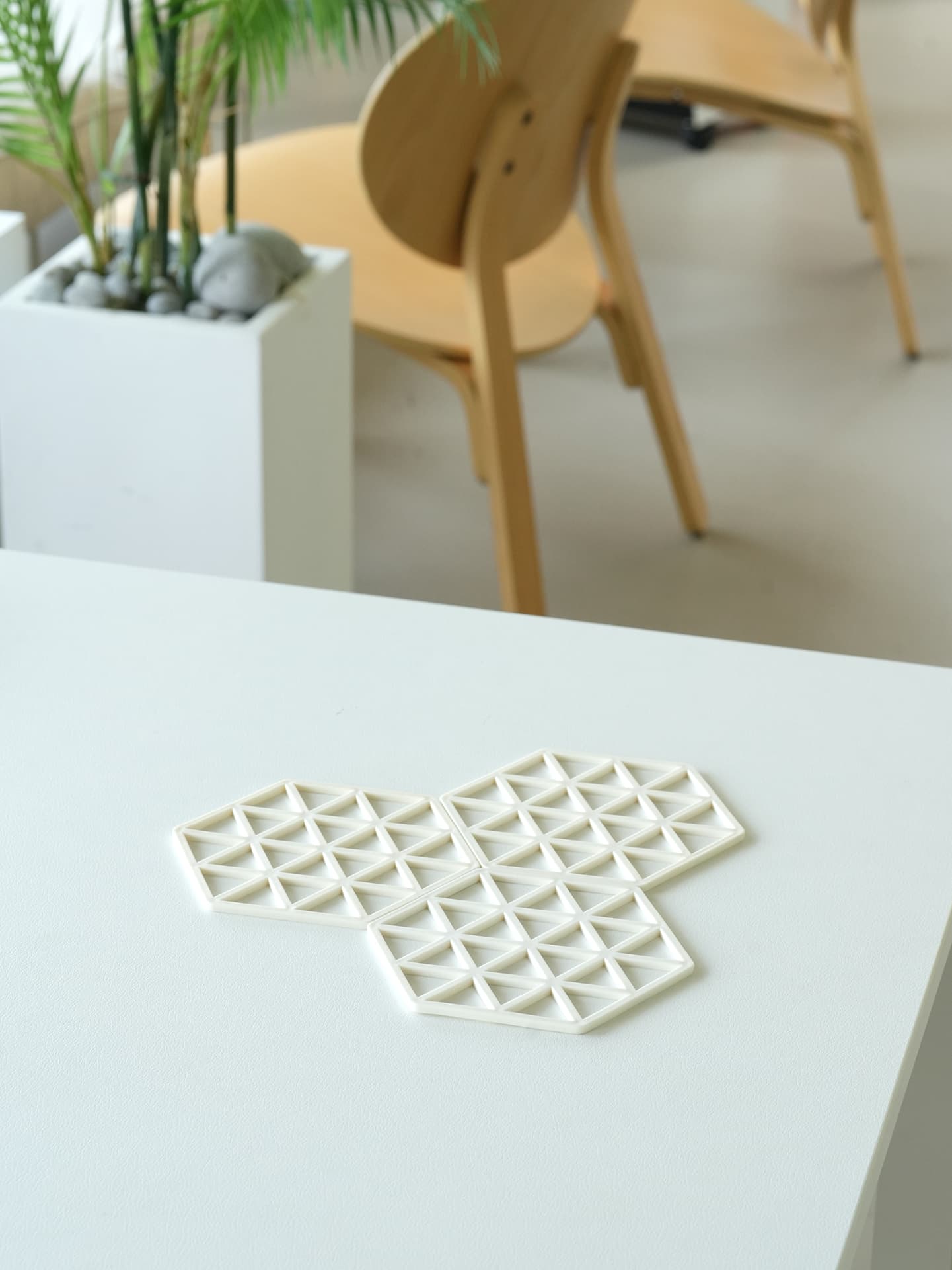 Tray 3.8 측면